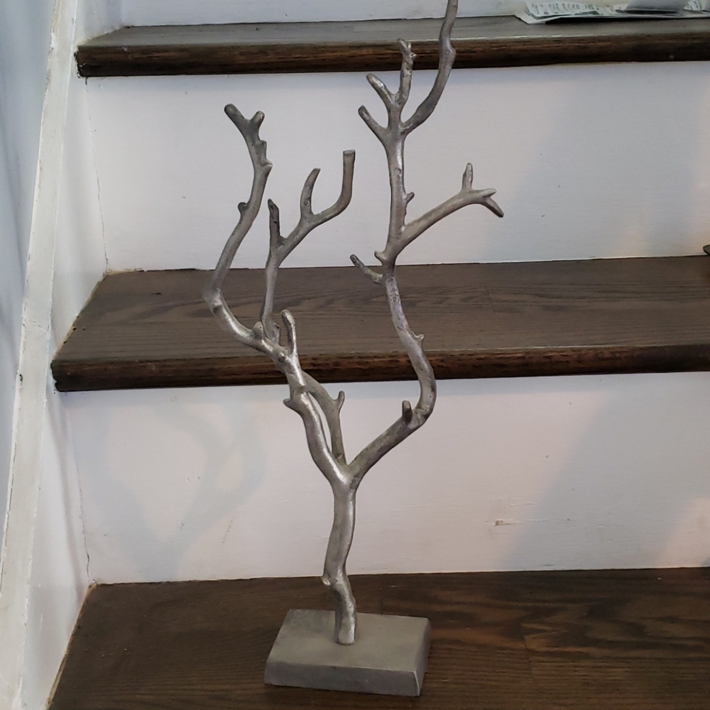Jewelry holder